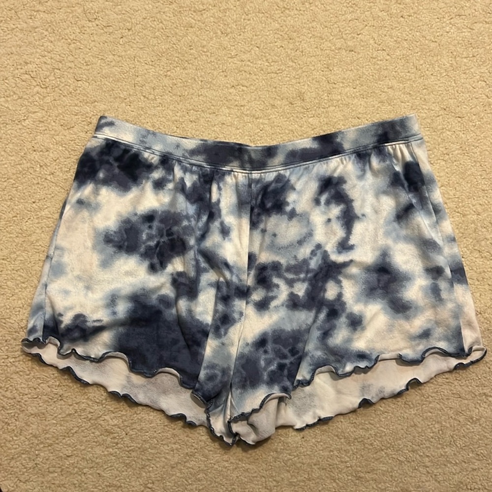 Cute knit shorts